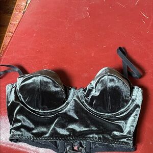 BLACKHEART Stunning Green Velvet Bra, Size M